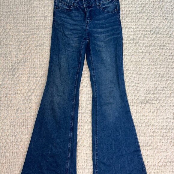 Mid rise flare jeans - Picture 3 of 3